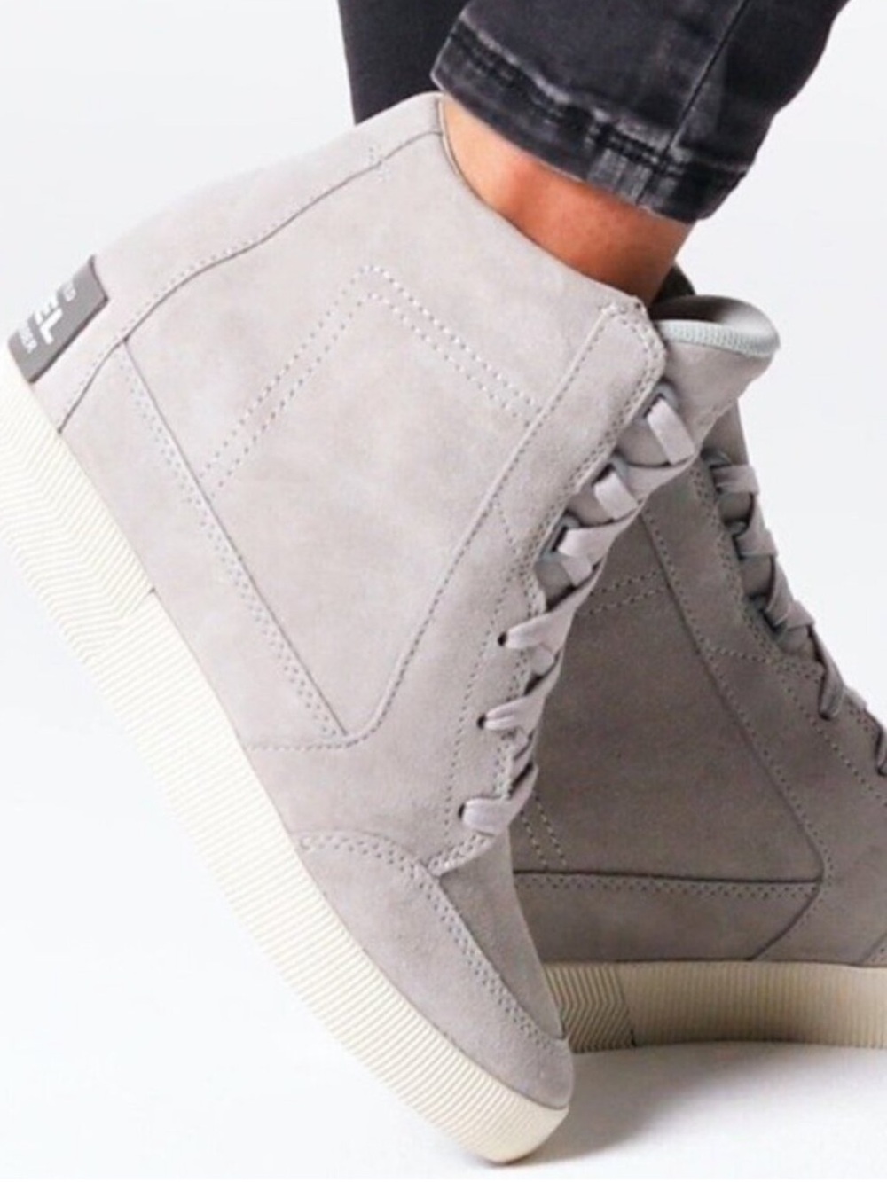 Sorel Out N About Wedge II Boots in Light Gray Suede
